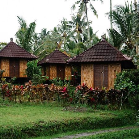 Puri Sunny Camp Villa Munduk Exteriör bild